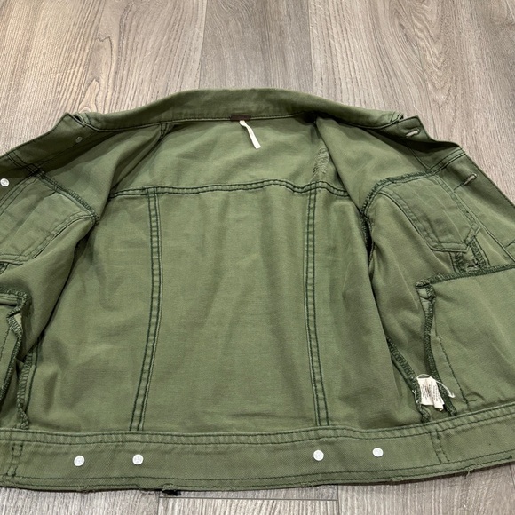 SOLD- Free People Distressed Denim Jacket Green Army Women’s  XS 0 Pretty Little - Picture 14 of 16